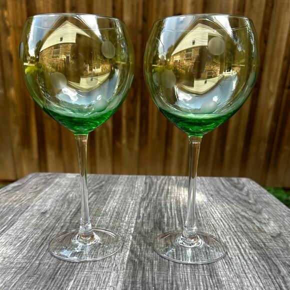 Pale Green Polka Dot Balloon Wine Goblets Elegant Clear Slender Stem-Set 2 - Picture 5 of 9